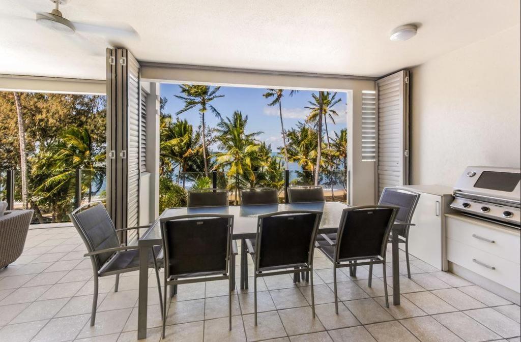 Island Views Beachfront Apartments Palm Cove Kültér fotó